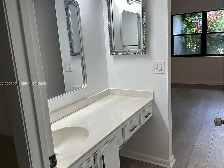 2902 SW 21st Ter #301C — Photo 10