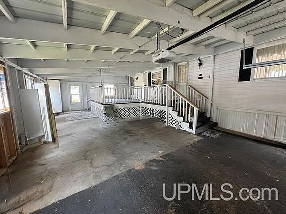 4th image of 155 29th St