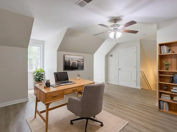 50 Nature Ln, Elgin, SC 29045