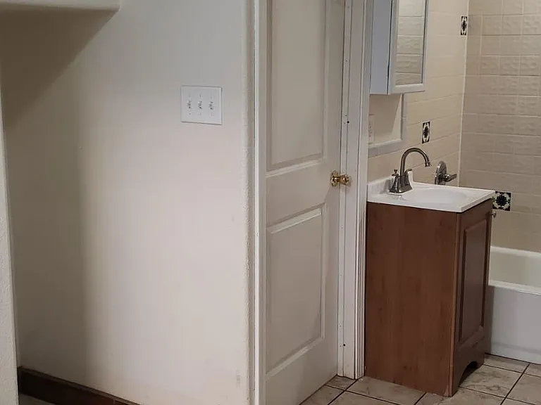 819 Rio Grande St — Photo 3