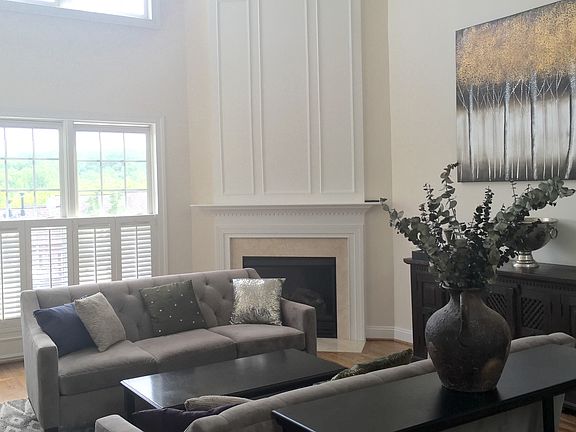 2nd image of 6267 Kingfisher Ln