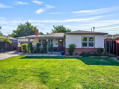 1109 Half Moon Dr, Modesto, CA, 95350