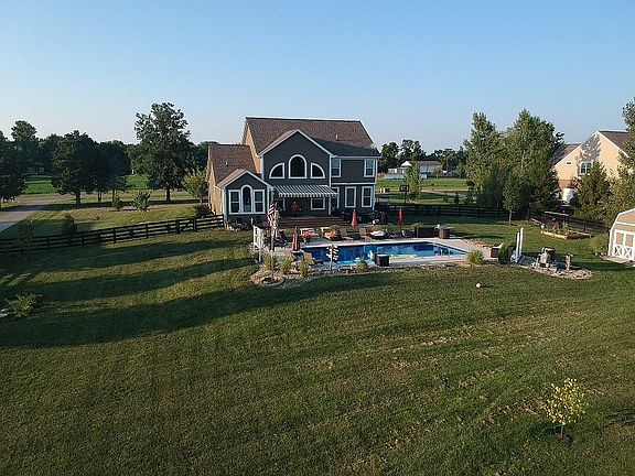 3rd image of 2211 Triple Creek Ct