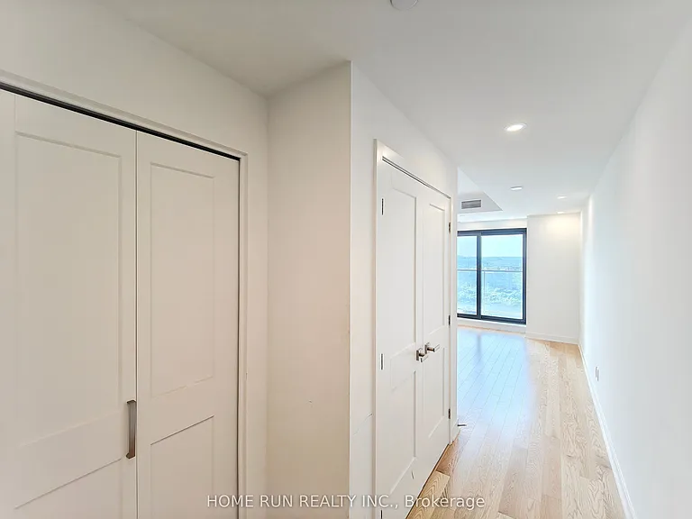 340 Queen St #2502 — Photo 2