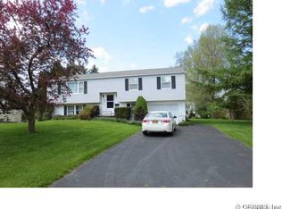 103 Pamela Ln, Newark, NY 14513