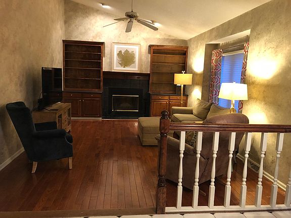 2nd image of 15 Cranwood Ln
