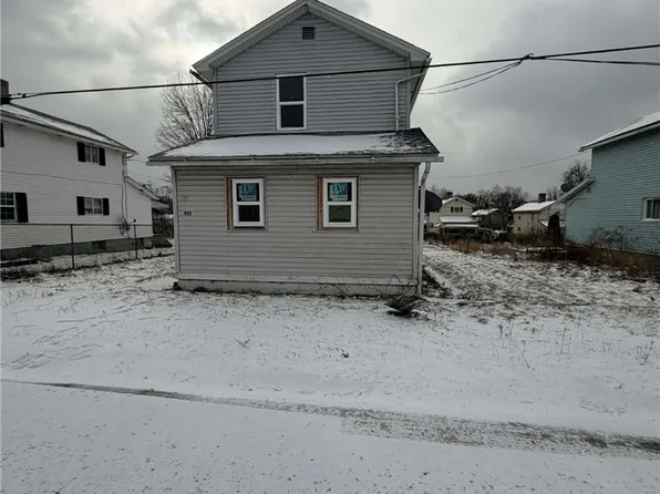 423 3rd St, Allison, PA 15413