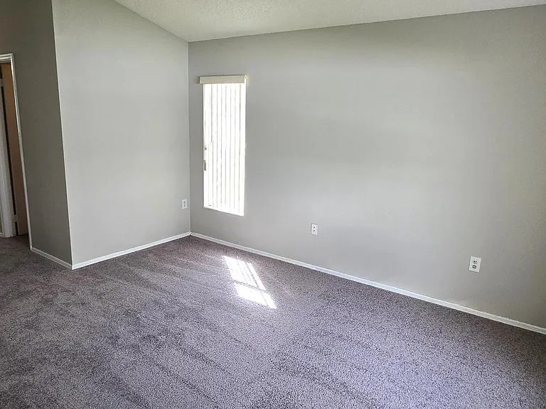 Unit Photo