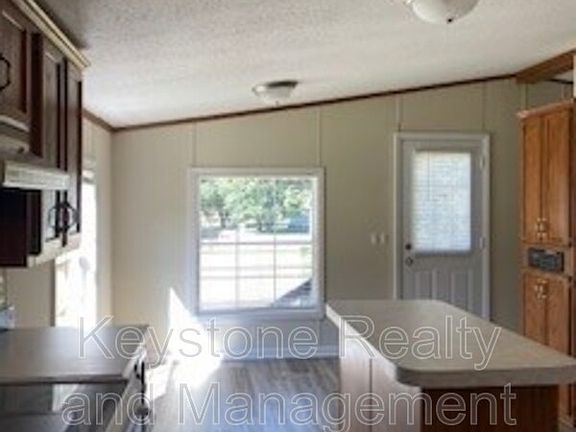 4th image of 230 Alabama Ave