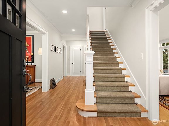 5th image of 364 Highland Drive