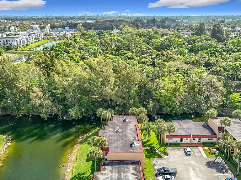235 Lake Dora Dr — Photo 13