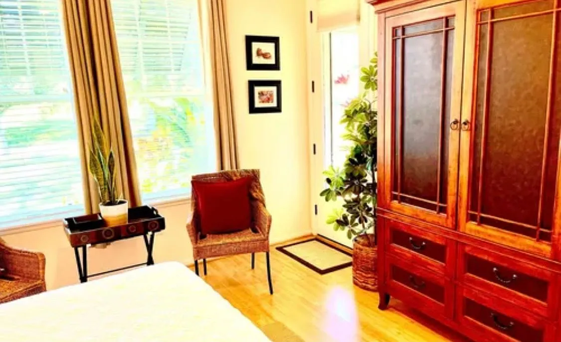 2 bed, 2.5 bath, 1350 sqft, $5,800 — Photo 4