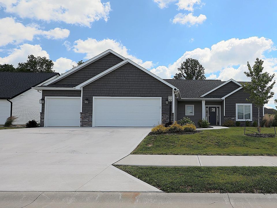 1st image of 765 Waxwing Ct