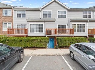 444 Lee Ct #4231, Fort Lee, NJ 07024