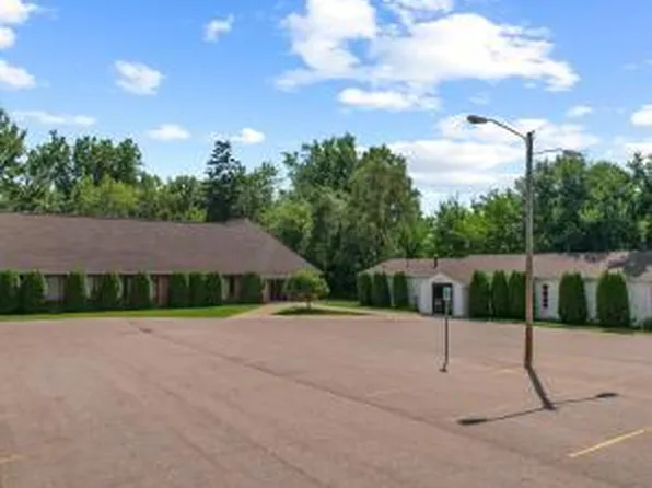 30025 Curtis Rd, Livonia, MI 48152