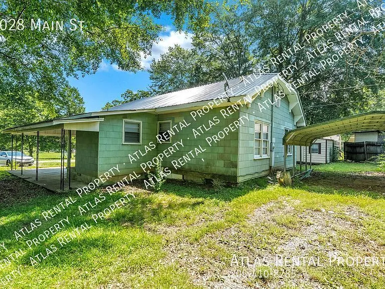 1028 Main St — Photo 4