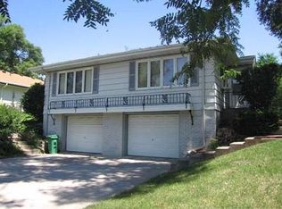 3025 Blackstone Ave S, Saint Louis Park, MN 55416
