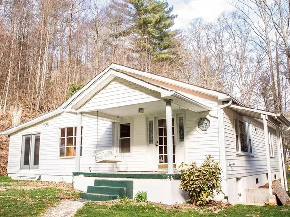 221 Sparks Rd, Bakersville, NC 28705