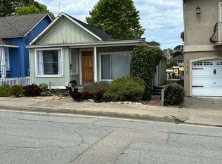 132 19th St, Pacific Grove, CA 93950