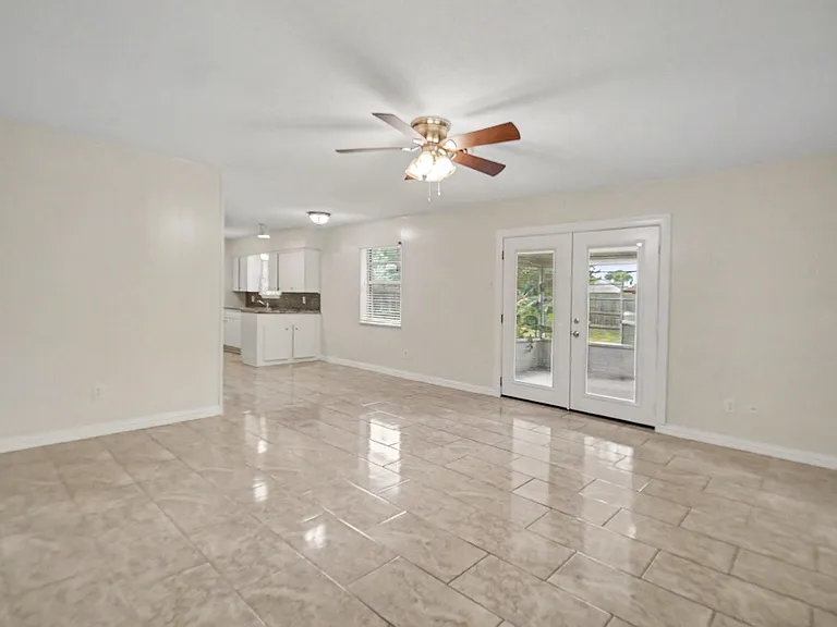 5726 Ettrick Dr — Photo 2