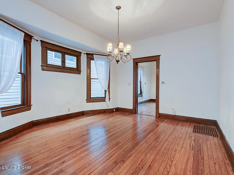 115 N Birchwood Ave — Photo 9
