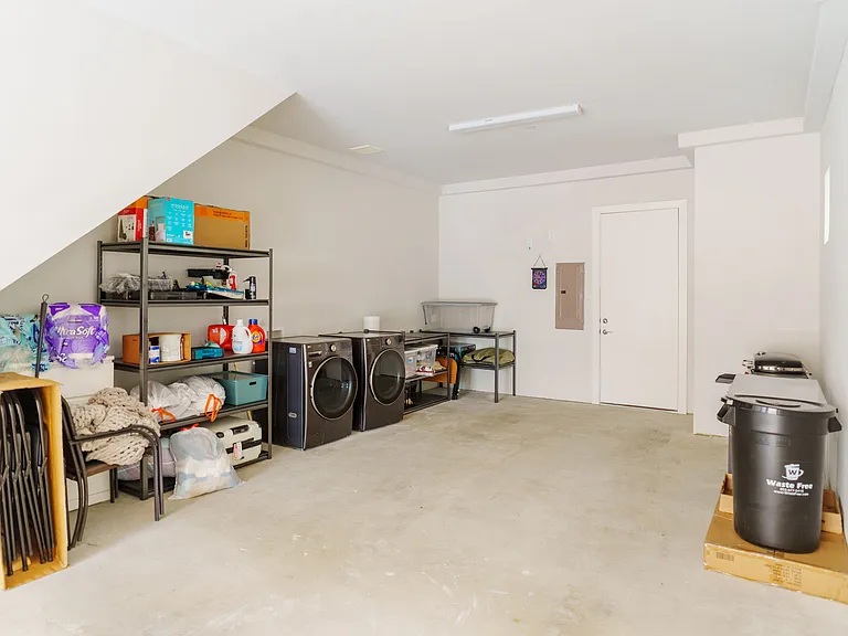 381 E Greenbriar Ln #1001 — Photo 15