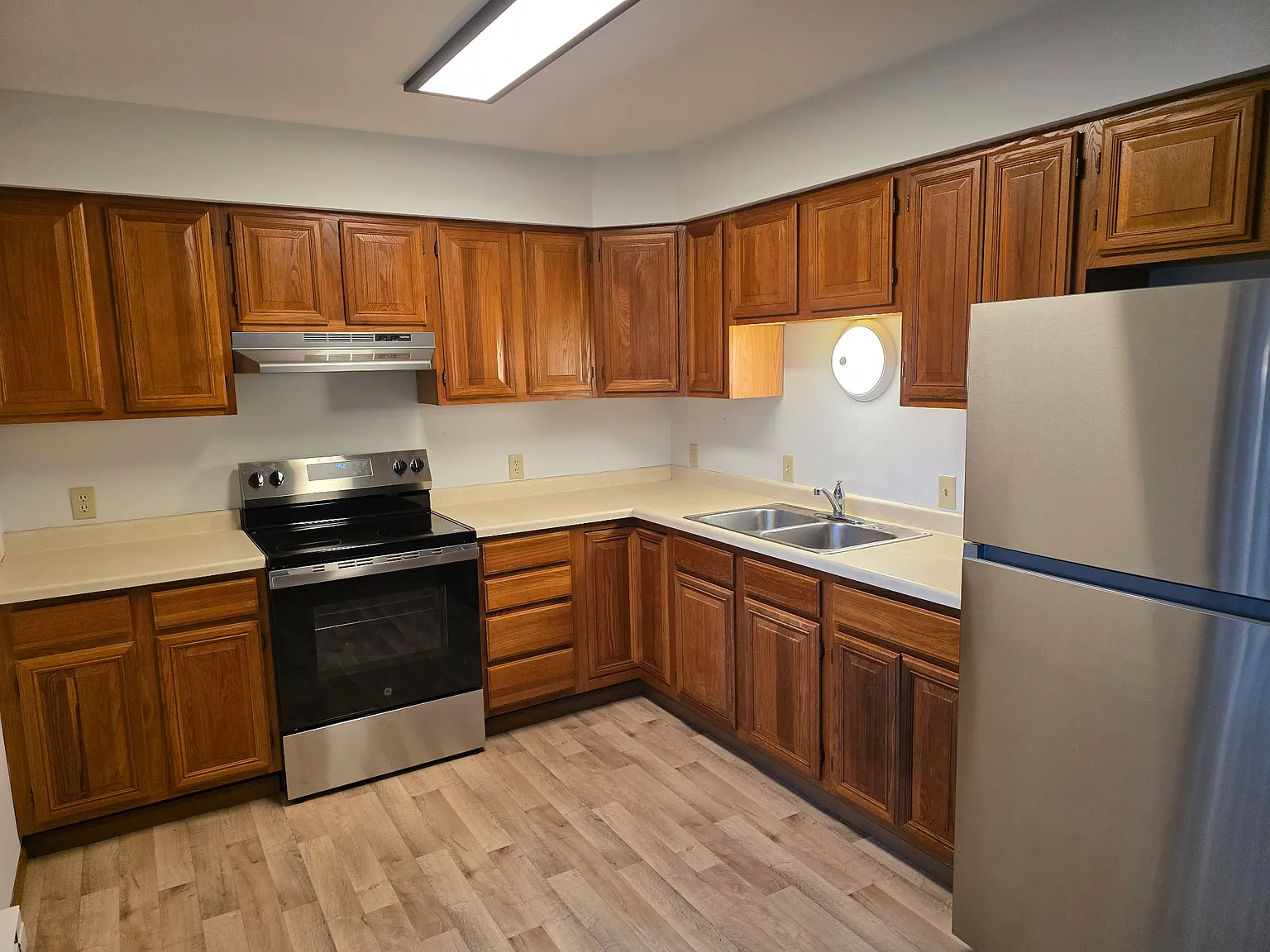 210 Howard Street - 7 — Photo 1