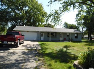 103 S State St, Bryant, IL 61519