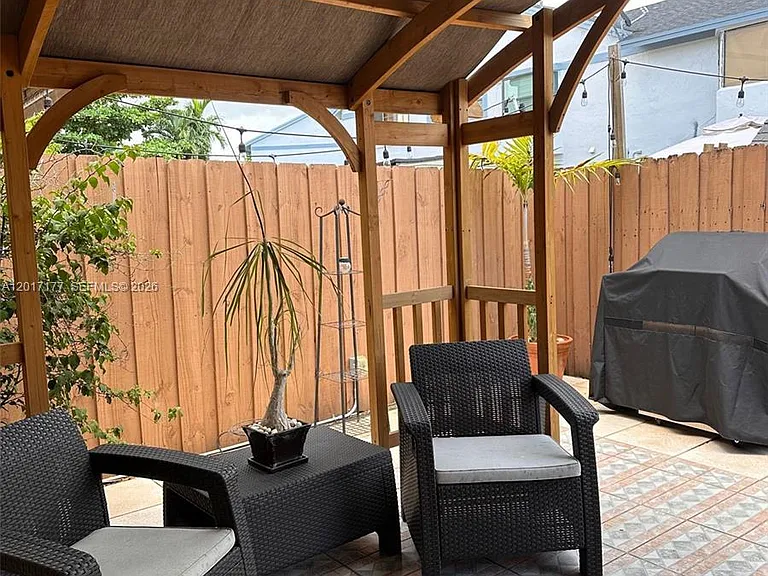 1595 SW 122nd Ave #4-5 — Photo 6