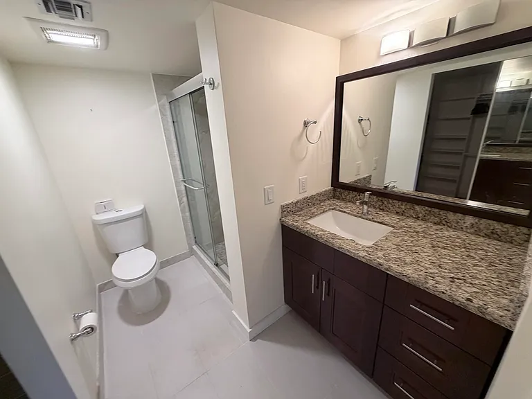1514 Whitehall Dr #206 — Photo 9