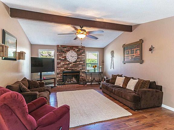 4th image of 1278 Junction Dr