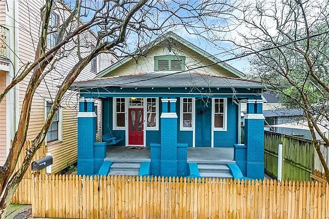 1st image of 628 Elmira Ave