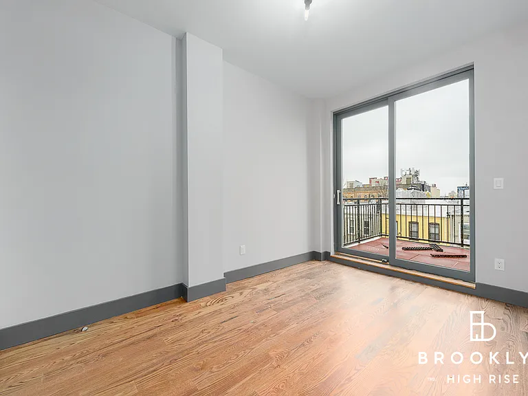 1461 Gates Ave #3A — Photo 12