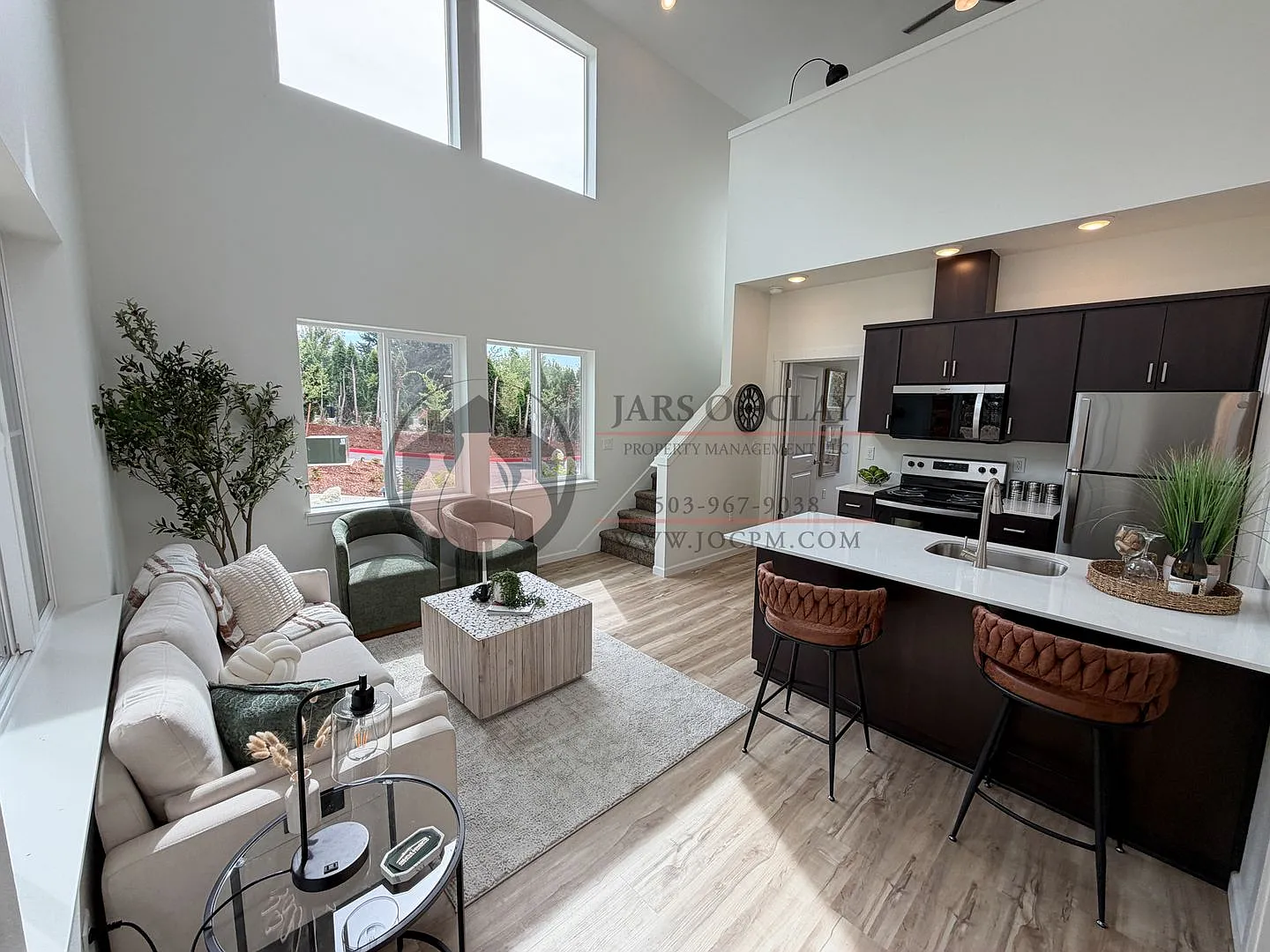 Beautiful New Construction South Salem Cottage — Photo 2