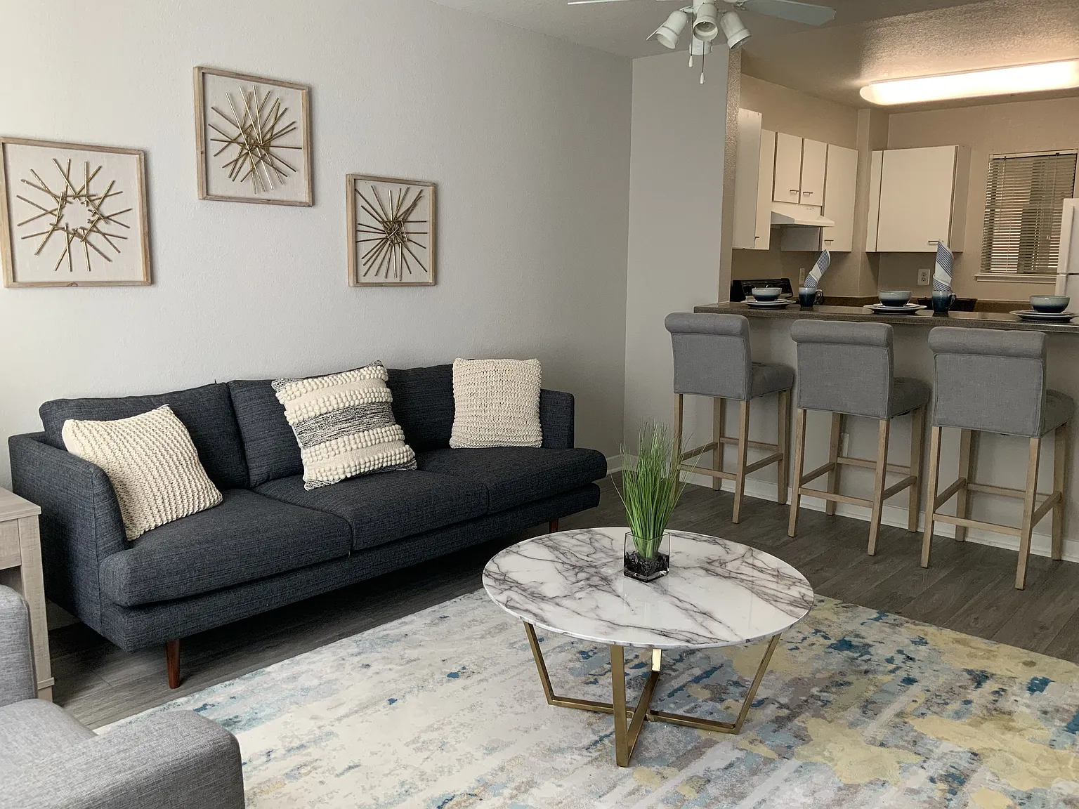 Del Norte Place Apartment Homes — Photo 4