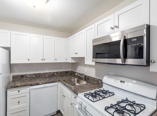 Newport/Robert Treat Apartments, Milford, CT 06460