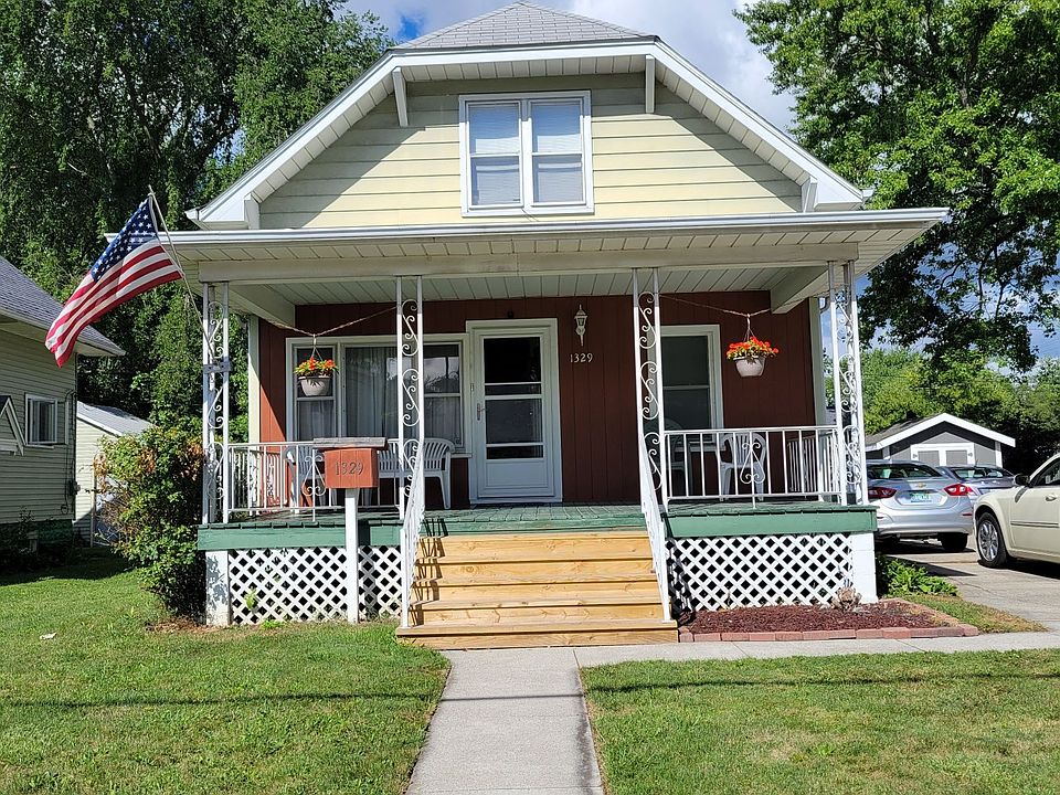 1st image of 1329 N 13th St