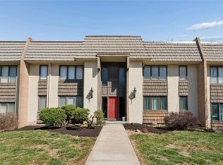 462 W 104th St Unit D, Kansas City, MO 64114
