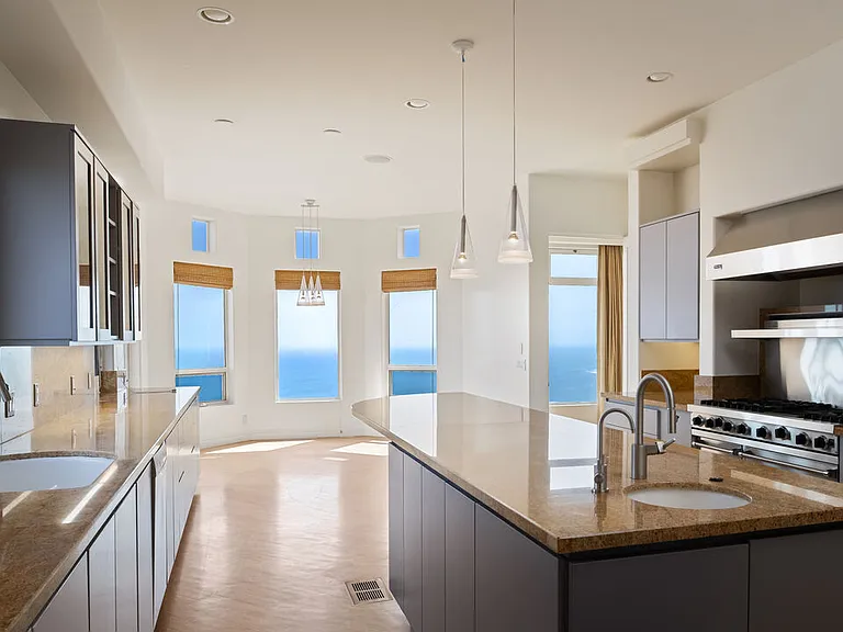 3235 Rambla Pacifico — Photo 12