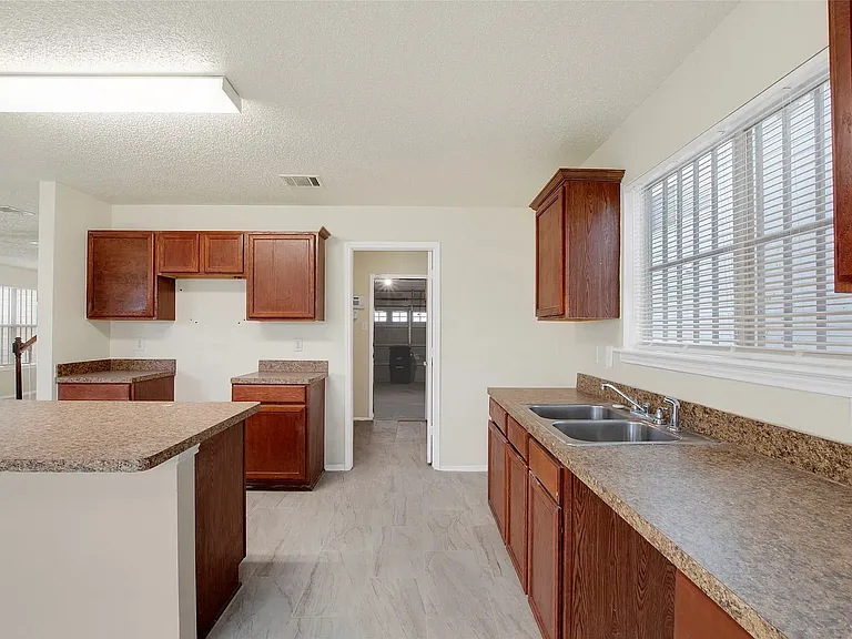 2900 Pima Ln — Photo 17
