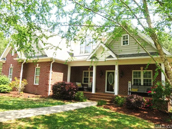 707 Rivers Edge Pkwy, Roanoke Rapids, NC 27870