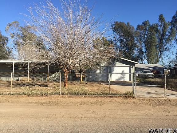 4th image of 1701 E Vista Dr