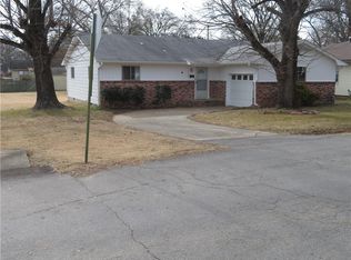 1520 Dechard St, Van Buren, AR 72956