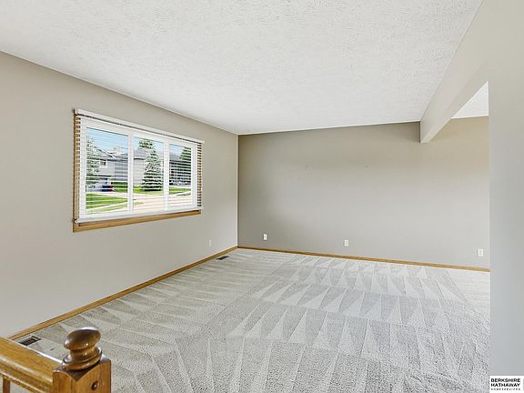 4th image of 7716 S 71st Ave