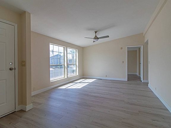 3rd image of 6420 E Tropicana Ave Unit 316