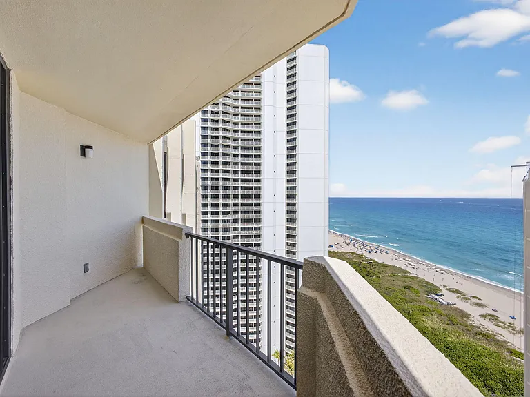 2800 N Ocean Dr #B24D — Photo 37