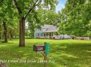 8445 Summerfeldt Rd, Saginaw, MI 48609