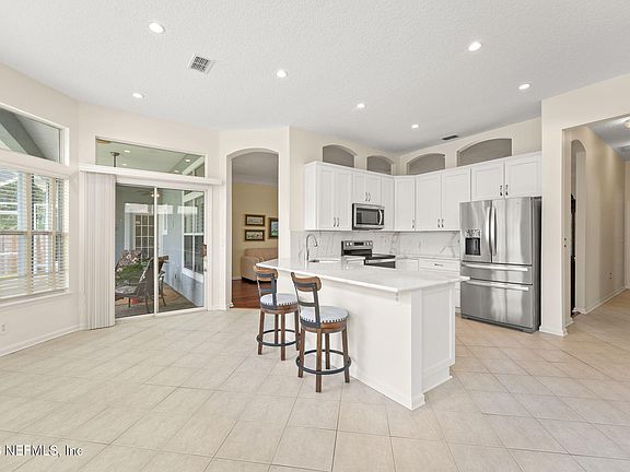 4th image of 1904 BLUEBONNET Way