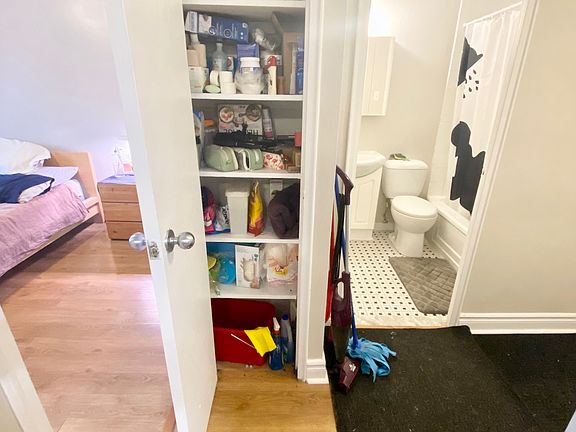 4th image of 90 Willow St #103