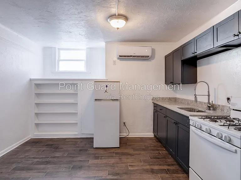 1318 N Robinson Ave — Photo 28